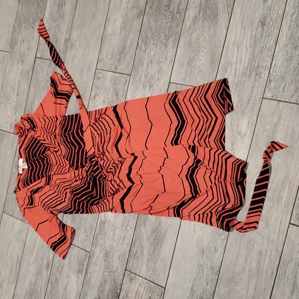 Maternity wrap dress